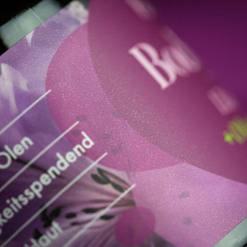 Label-film-lamination-matt-detail